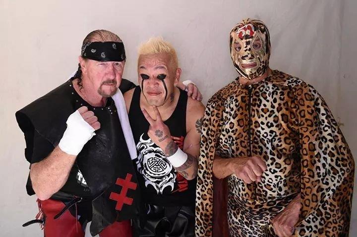 Nosawa-Rongai-Terry-Funk-Mil-Mascaras-2014_12_11.jpg